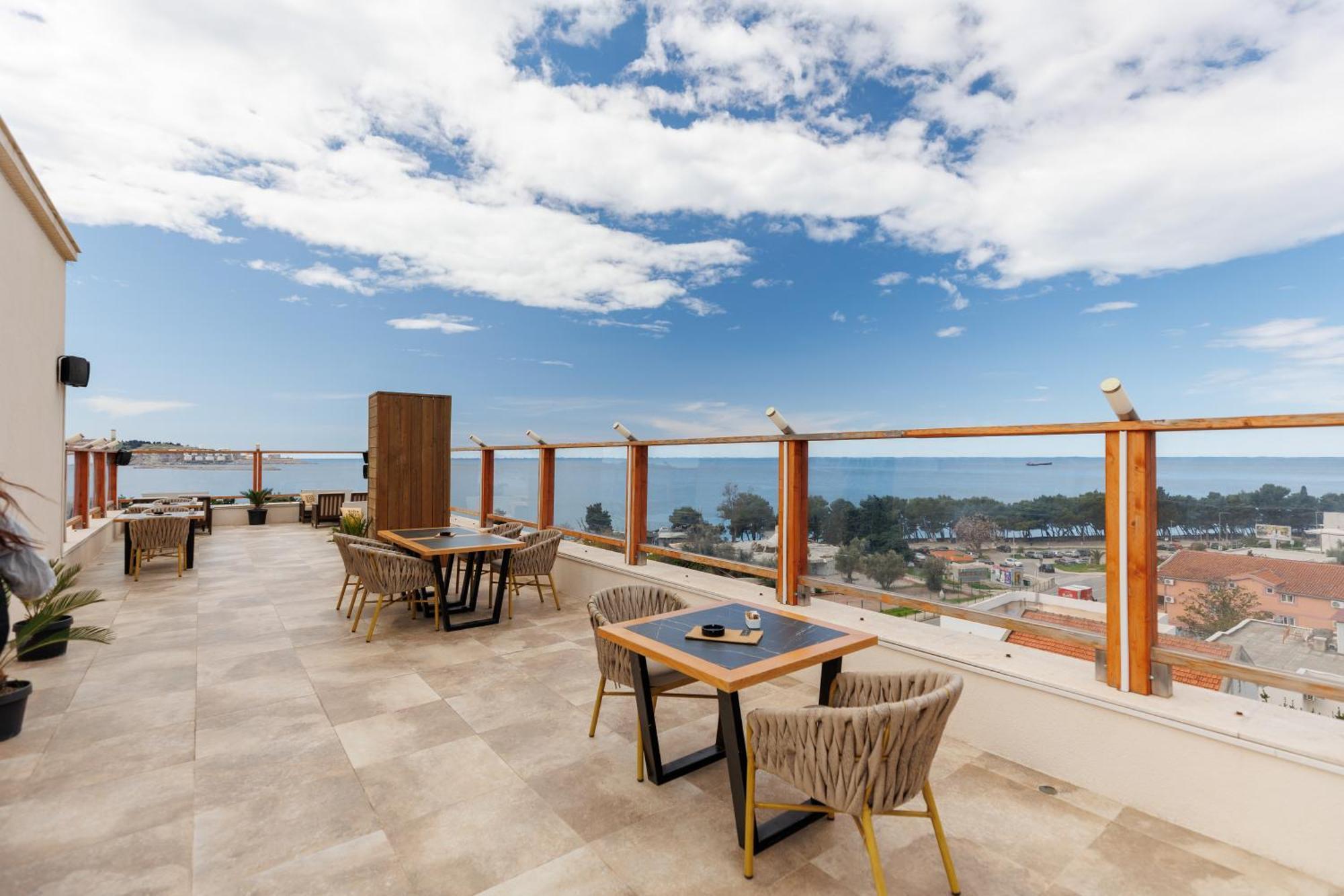 Xio Apartments بار المظهر الخارجي الصورة